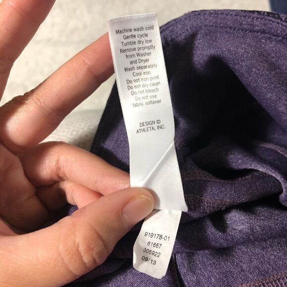 ATHLETA SPLITS REVELATION CAPRIS PANTS SIZE XS - Picture 6 of 7